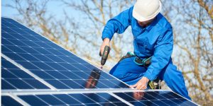 Installation Maintenance Panneaux Solaires Photovoltaïques à Maisonnay
